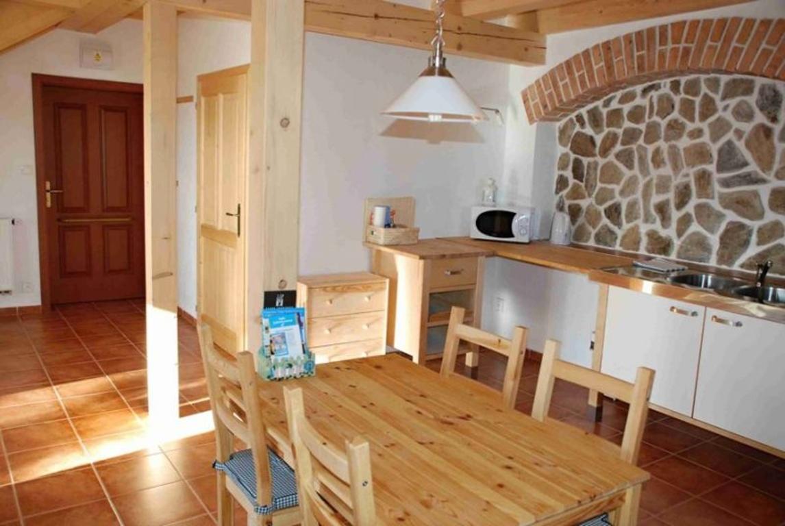 Hôtel Veverci Dvur à Rosec Extérieur photo