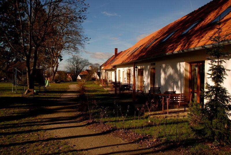 Hôtel Veverci Dvur à Rosec Extérieur photo